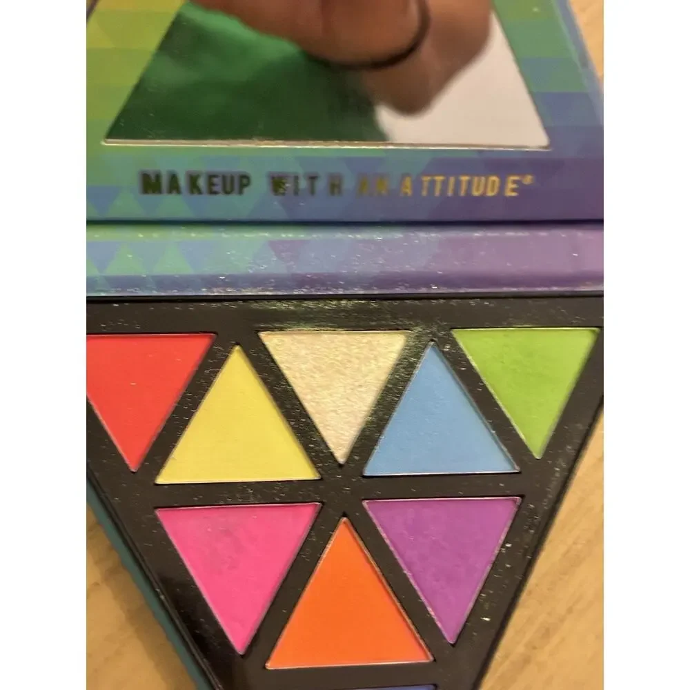 Rude Cosmetics The 70's Palette Wild Vibe eyeshadow palette Retro Colorful Disco